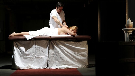 Video - Massage In The Dark. Penthouse video featuring Alan Stafford and Krissy Lynn.